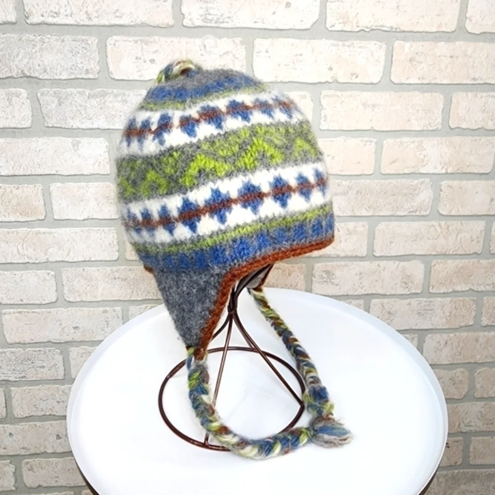 EVEREST Wool Winter Tassel Hat